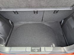 2025 SUZUKI SWIFT HYBRID GLX