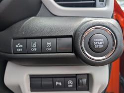 2025 SUZUKI SWIFT HYBRID GLX