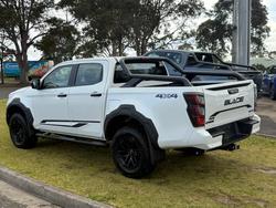 2025 Isuzu
D-MAX BLADE