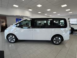 2026 Hyundai STARIA