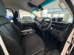 2026 Hyundai STARIA
