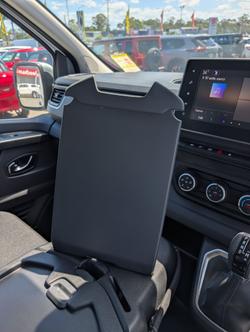 2024 Renault Trafic Premium