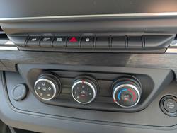 2024 Renault Trafic Premium