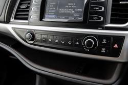 2017 Toyota Kluger GX