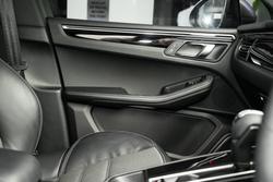 2024 Porsche Macan T 95B MY24 AWD BLACK