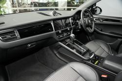 2024 Porsche Macan T 95B MY24 AWD BLACK
