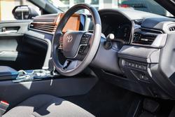 2025 Toyota CAMRY HYBRID Ascent