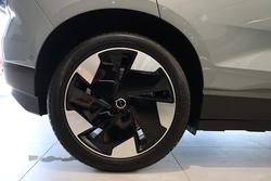 2024 Volvo EX30 Single Motor Extended Range Ultra