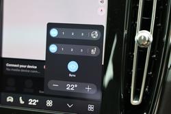 2025 Volvo XC40 Ultra B4 Bright