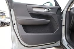 2025 Volvo XC40 Ultra B4 Bright