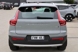 2025 Volvo XC40 Ultra B4 Bright