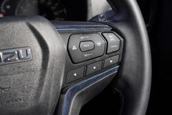 2022 Isuzu MU-X LS-U