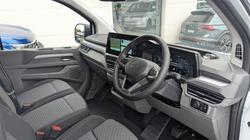 2025 VOLKSWAGEN Transporter