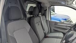 2025 VOLKSWAGEN Transporter