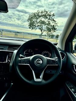 2025 NISSAN NP300 NAVARA ST-X