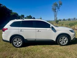 2019 MITSUBISHI OUTLANDER ES