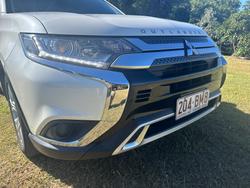 2019 MITSUBISHI OUTLANDER ES