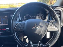 2019 MITSUBISHI OUTLANDER ES