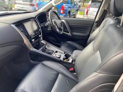 2021 MITSUBISHI Pajero Sport EXCEED