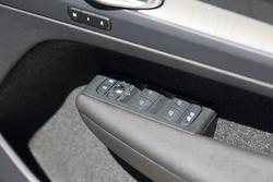 2025 Volvo EX40 Ultra Single Motor Extended Range