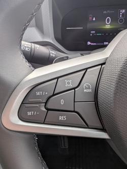 2025 RENAULT DUSTER EVOLUTION