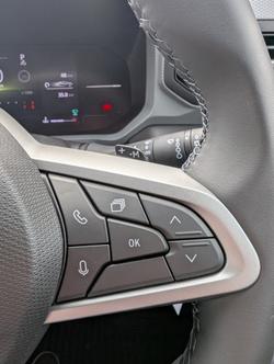 2025 RENAULT DUSTER EVOLUTION