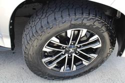 2020 Mitsubishi Pajero Sport GLS