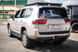 2023 Toyota LANDCRUISER VX