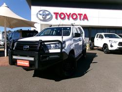 2021 Toyota
Hilux 4x4 Hilux 4x4 SR 2.8L T Diesel Automatic Extra Cab C/C 2L68990 001
