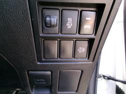 2021 Toyota
Hilux 4x4 Hilux 4x4 SR 2.8L T Diesel Automatic Extra Cab C/C 2L68990 001