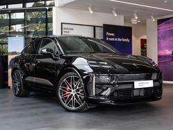 2024 Porsche Macan Turbo