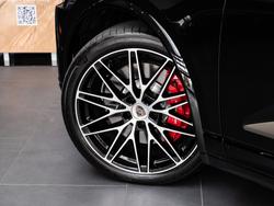 2024 Porsche Macan Turbo