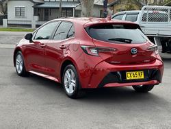 2020 TOYOTA
COROLLA ASCENT SPORT HYBRID