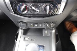2024 Nissan Navara Black Edition