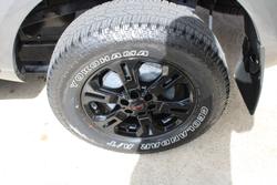 2024 Nissan Navara Black Edition