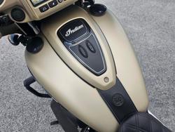 2022 Indian Chieftain Dark Horse Gold