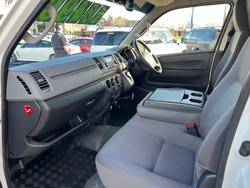 2013 TOYOTA HIACE CAMPER VAN