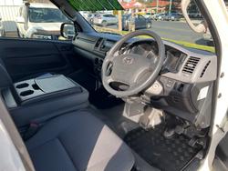 2013 TOYOTA HIACE CAMPER VAN