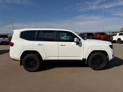 2023 Toyota LANDCRUISER GX White