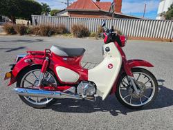 Honda C125 Supercub