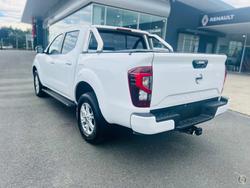 2023 Nissan
Navara ST
