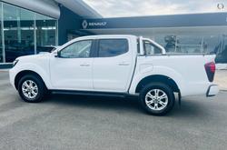 2023 Nissan
Navara ST