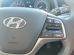 2017 Hyundai
Elantra Elite