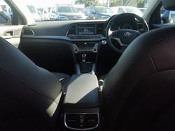 2017 Hyundai
Elantra Elite