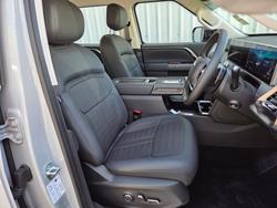 2025 LDV Terron 9 Evolve GREY