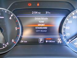 2025 Nissan Navara ST-X