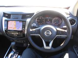 2025 Nissan Navara ST-X