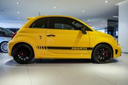 2021 Abarth
595 Competizione