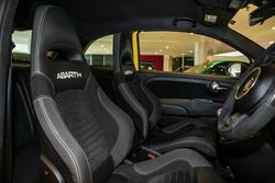 2021 Abarth
595 Competizione