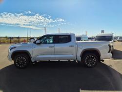 2023 Toyota TUNDRA Limited White